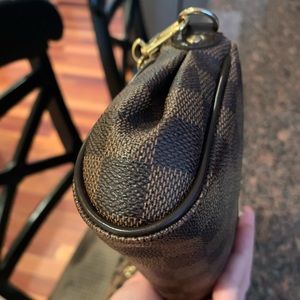 Additional pictures for eva clutch